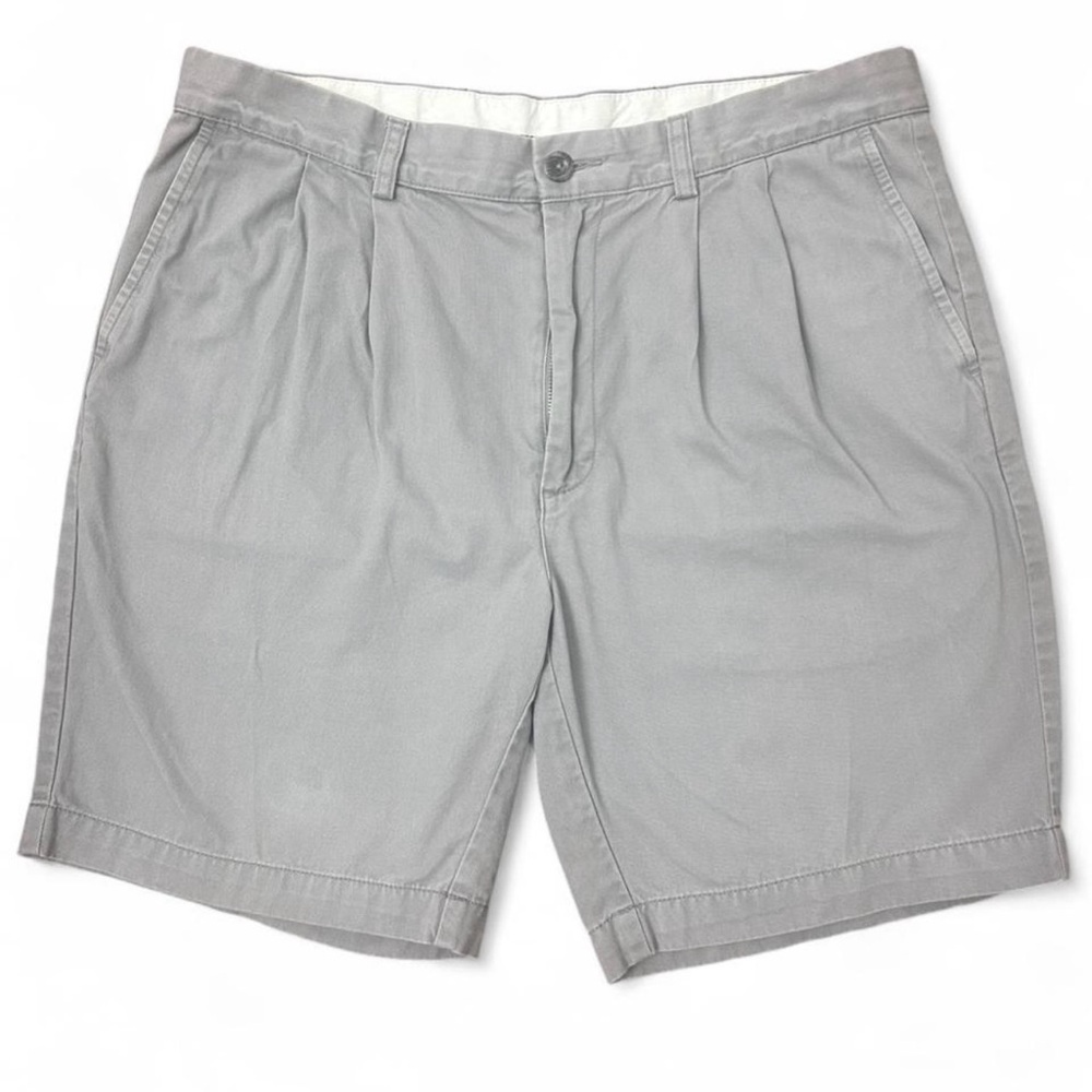 Men’s Roundtree & Yorke Chino Shorts – Size 36 – Gray – 100% Cotton